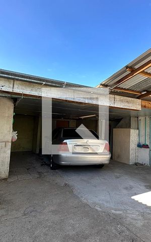 Casa à venda com 200m², 3 quartos e 2 vagasGaragem