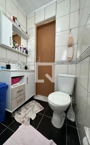 Casa à venda com 200m², 3 quartos e 2 vagasBanheiro 2