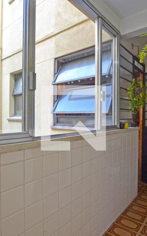 Apartamento à venda com 200m², 4 quartos e 1 vagaÁrea de Serviço
