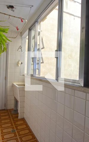 Apartamento à venda com 200m², 4 quartos e 1 vagaÁrea de Serviço