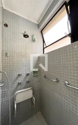 Apartamento à venda com 200m², 4 quartos e 1 vagaBanheiro da Suíte