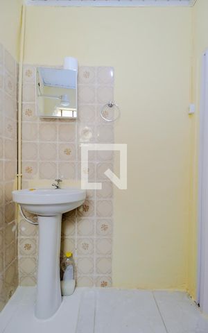 Casa à venda com 275m², 3 quartos e 2 vagasBanheiro