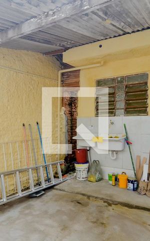 Casa à venda com 275m², 3 quartos e 2 vagasÁrea de Serviço
