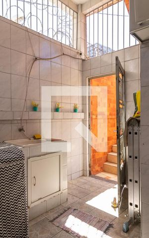 Casa à venda com 172m², 4 quartos e 1 vaga Casa à venda com 172m², 4 quartos e 1 vagaÁrea de Serviço