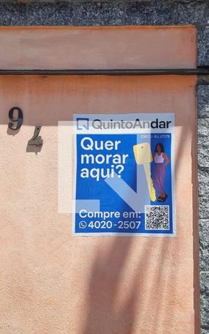 Casa à venda com 172m², 4 quartos e 1 vaga Casa à venda com 172m², 4 quartos e 1 vagaPlaquinha