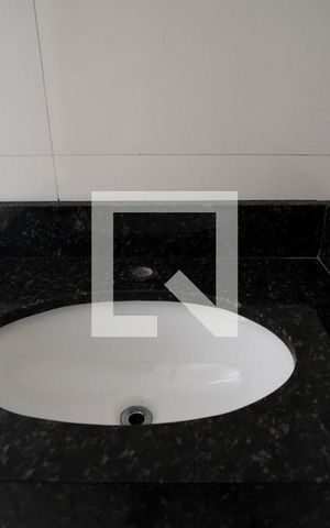 Casa para alugar com 70m², 2 quartos e 1 vagaBanheiro