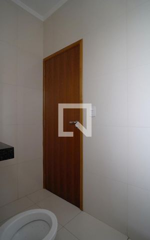 Casa para alugar com 70m², 2 quartos e 1 vagaBanheiro