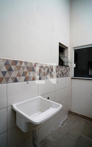 Casa para alugar com 70m², 2 quartos e 1 vagaÁrea de Serviço
