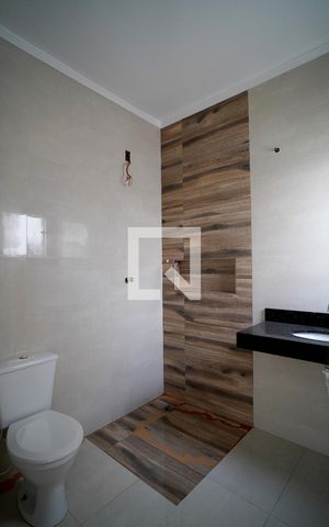 Casa para alugar com 70m², 2 quartos e 1 vagaBanheiro da Suíte
