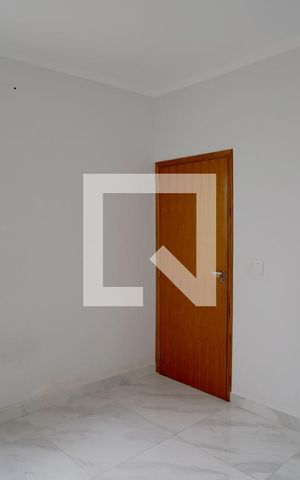 Casa para alugar com 70m², 2 quartos e 1 vagaQuarto