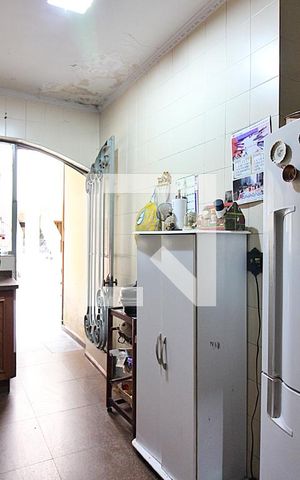 Casa à venda com 350m², 4 quartos e 2 vagasCopa e Cozinha 