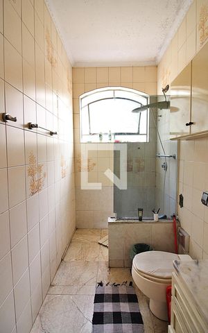 Casa à venda com 350m², 4 quartos e 2 vagasBanheiro Social
