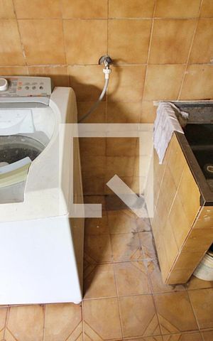 Casa à venda com 350m², 4 quartos e 2 vagasLavanderia