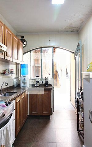 Casa à venda com 350m², 4 quartos e 2 vagasCopa e Cozinha 