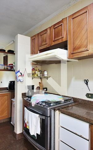 Casa à venda com 350m², 4 quartos e 2 vagasCopa e Cozinha 