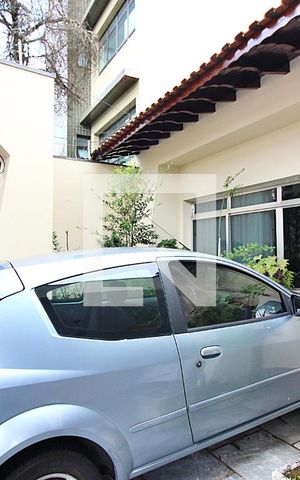 Casa à venda com 350m², 4 quartos e 2 vagasGaragem