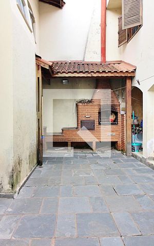 Casa à venda com 350m², 4 quartos e 2 vagasQuintal