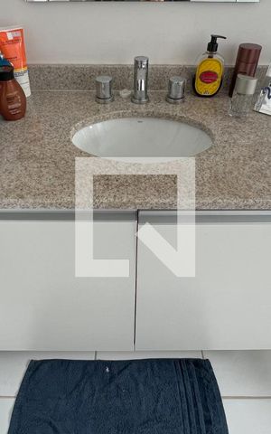 Apartamento à venda com 74m², 2 quartos e 1 vagaBanheiro do Quarto 2