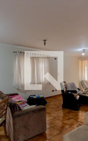 Casa à venda com 400m², 8 quartos e 5 vagas Casa à venda com 400m², 8 quartos e 5 vagasSalão de Festa