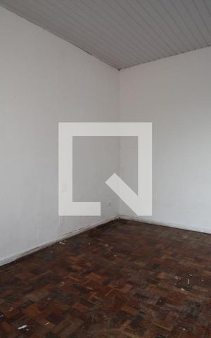 Casa à venda com 50m², 1 quarto e sem vagaSala
