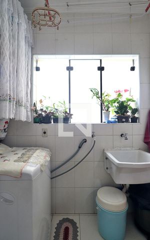 Apartamento à venda com 80m², 3 quartos e 1 vagaÁrea de Serviço