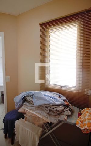Apartamento à venda com 110m², 3 quartos e 3 vagas Apartamento à venda com 110m², 3 quartos e 3 vagasQuarto de Serviço
