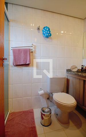 Apartamento à venda com 110m², 3 quartos e 3 vagas Apartamento à venda com 110m², 3 quartos e 3 vagasBanheiro da Suíte 2