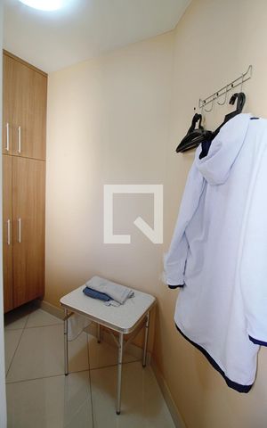 Apartamento à venda com 110m², 3 quartos e 3 vagas Apartamento à venda com 110m², 3 quartos e 3 vagasQuarto de Serviço
