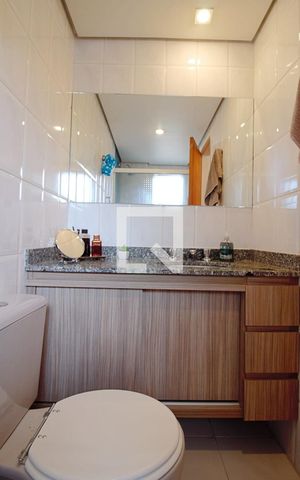 Apartamento à venda com 110m², 3 quartos e 3 vagas Apartamento à venda com 110m², 3 quartos e 3 vagasBanheiro da Suíte 2