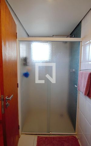 Apartamento à venda com 110m², 3 quartos e 3 vagas Apartamento à venda com 110m², 3 quartos e 3 vagasBanheiro da Suíte 2