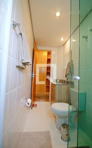 Apartamento à venda com 110m², 3 quartos e 3 vagas Apartamento à venda com 110m², 3 quartos e 3 vagasBanheiro