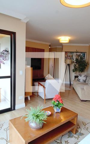 Apartamento à venda com 110m², 3 quartos e 3 vagas Apartamento à venda com 110m², 3 quartos e 3 vagasSala