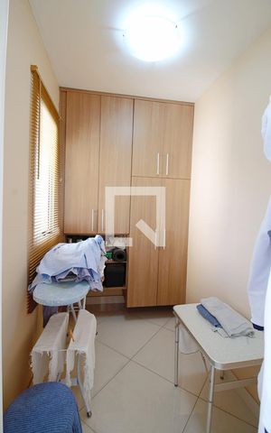 Apartamento à venda com 110m², 3 quartos e 3 vagas Apartamento à venda com 110m², 3 quartos e 3 vagasQuarto de Serviço