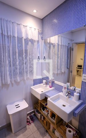 Casa à venda com 165m², 3 quartos e 2 vagasBanheiro da Suíte 1