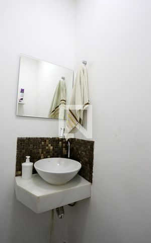Casa à venda com 165m², 3 quartos e 2 vagasLavabo