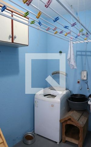 Casa à venda com 165m², 3 quartos e 2 vagasÁrea de Serviço