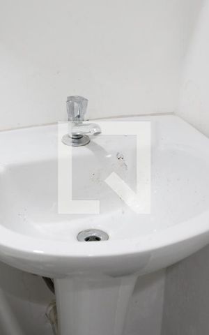 Casa à venda com 165m², 3 quartos e 2 vagasBanheiro