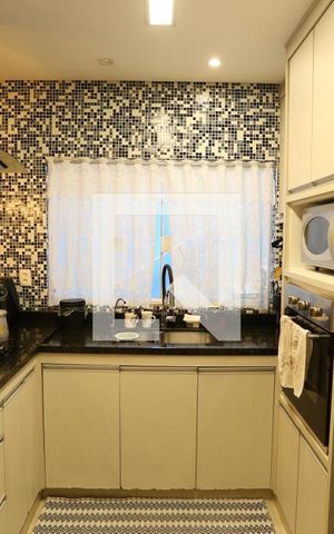 Casa à venda com 165m², 3 quartos e 2 vagasCozinha