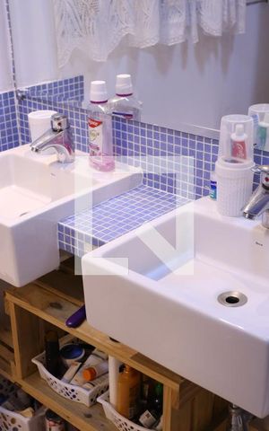 Casa à venda com 165m², 3 quartos e 2 vagasBanheiro da Suíte 1