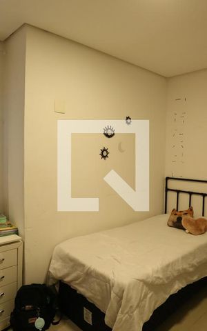 Casa à venda com 165m², 3 quartos e 2 vagasSuíte 2