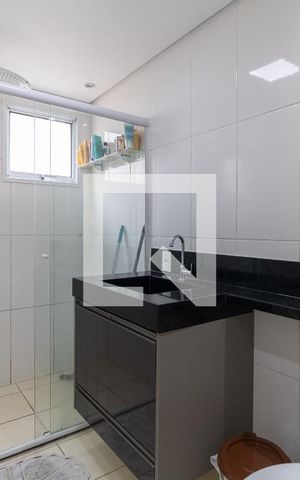 Apartamento à venda com 52m², 2 quartos e 1 vaga Apartamento à venda com 52m², 2 quartos e 1 vagaBanheiro