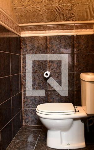 Casa de condomínio para alugar com 379m², 4 quartos e 4 vagasLavabo