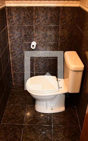 Casa de condomínio para alugar com 379m², 4 quartos e 4 vagasLavabo