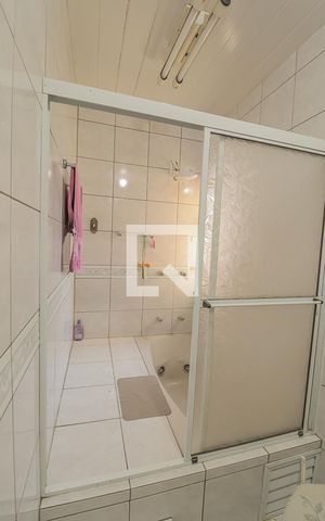 Casa à venda com 132m², 3 quartos e 3 vagasBanheiro