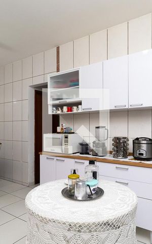 Casa à venda com 140m², 3 quartos e 2 vagasCozinha