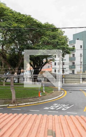Casa à venda com 155m², 3 quartos e 3 vagas Casa à venda com 155m², 3 quartos e 3 vagasVista - Sacada - Suíte