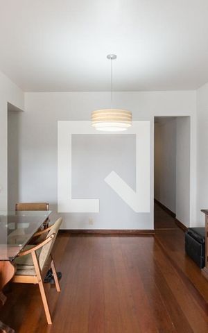 Apartamento para alugar com 85m², 2 quartos e 1 vagaSala
