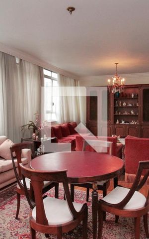 Apartamento à venda com 270m², 3 quartos e 3 vagasSala