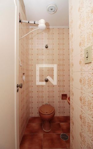 Apartamento à venda com 270m², 3 quartos e 3 vagasBanheiro de Serviço