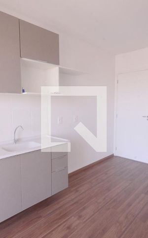 Apartamento para alugar com 32m², 1 quarto e sem vaga Apartamento para alugar com 32m², 1 quarto e sem vagaSala